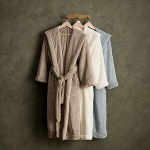 Pottery Barn Sherpa Fireside Robe in Ivory